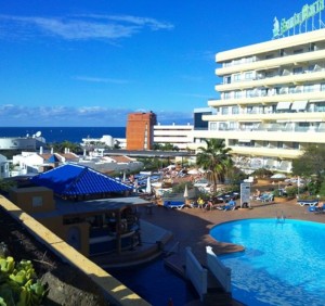 Ground floor 1 bedroom apartment with pool views in touristic complex in the south of Tenerife