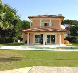 New villa in Forte Dei Marmi